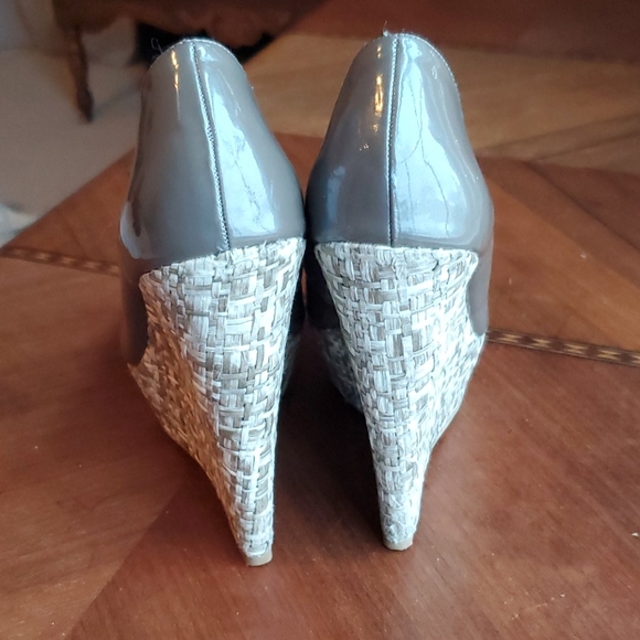 Steve Madden platform wedges - Picture 2 of 3